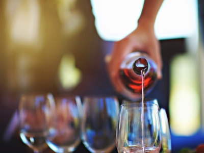 Was ist die ideale Temperatur zum Servieren von Wein?